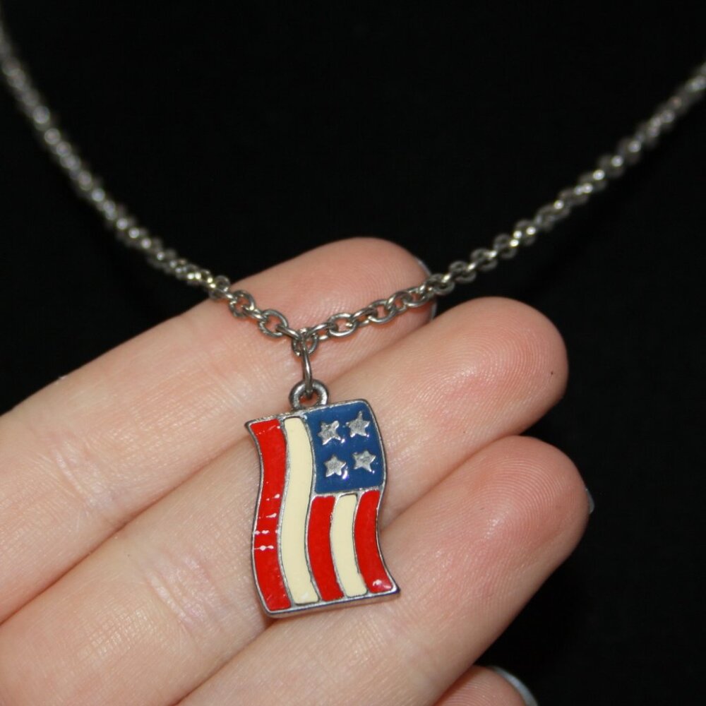 ✨ Silver American Flag Necklace · 16–18” Adjustable